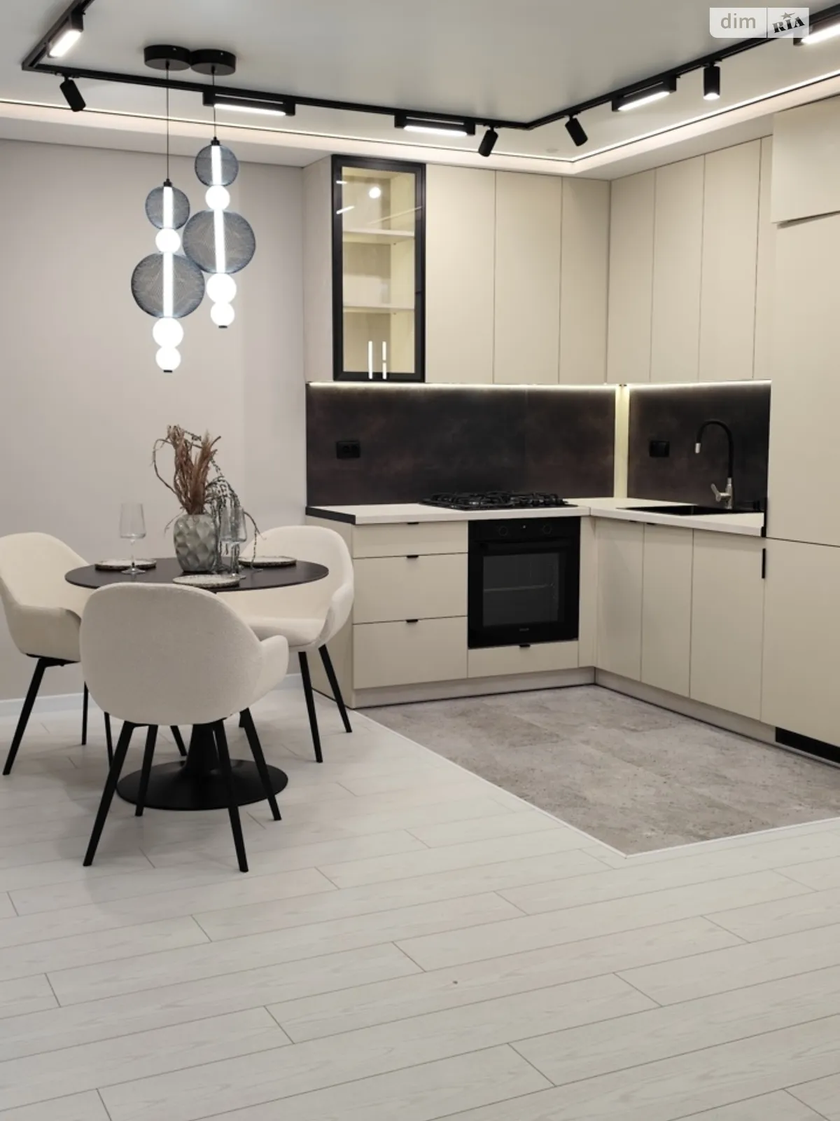 2-комнатная квартира 60 кв. м в Тернополе, ул. Киевская - фото 1