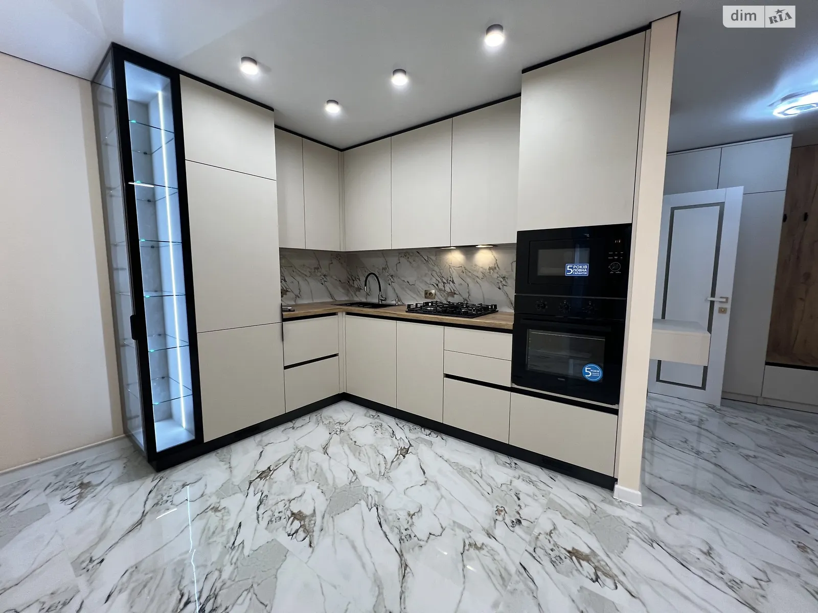 2-комнатная квартира 66 кв. м в Тернополе, ул. Киевская - фото 1