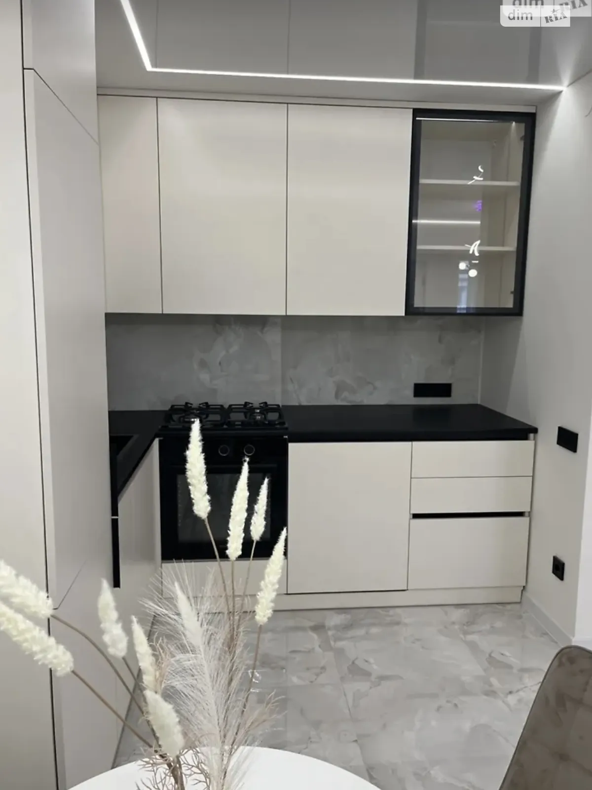 2-комнатная квартира 56 кв. м в Тернополе, цена: 74500 $ - фото 1