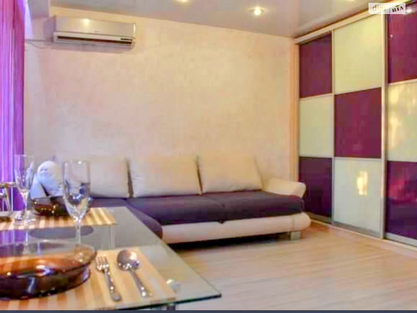 Сдается в аренду 1-комнатная квартира 31 кв. м в Днепре, просп. Хмельницкого Богдана - фото 1