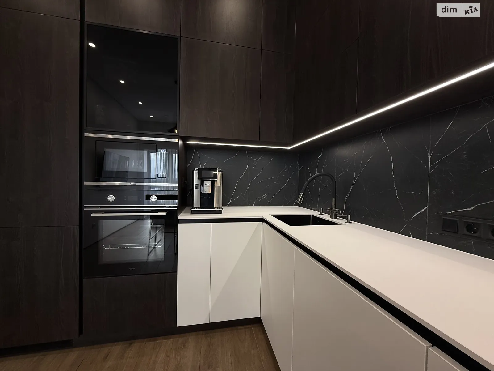 Продається 1-кімнатна квартира 54.5 кв. м у Рівному, вул. Чорновола В'ячеслава, 94Д - фото 1