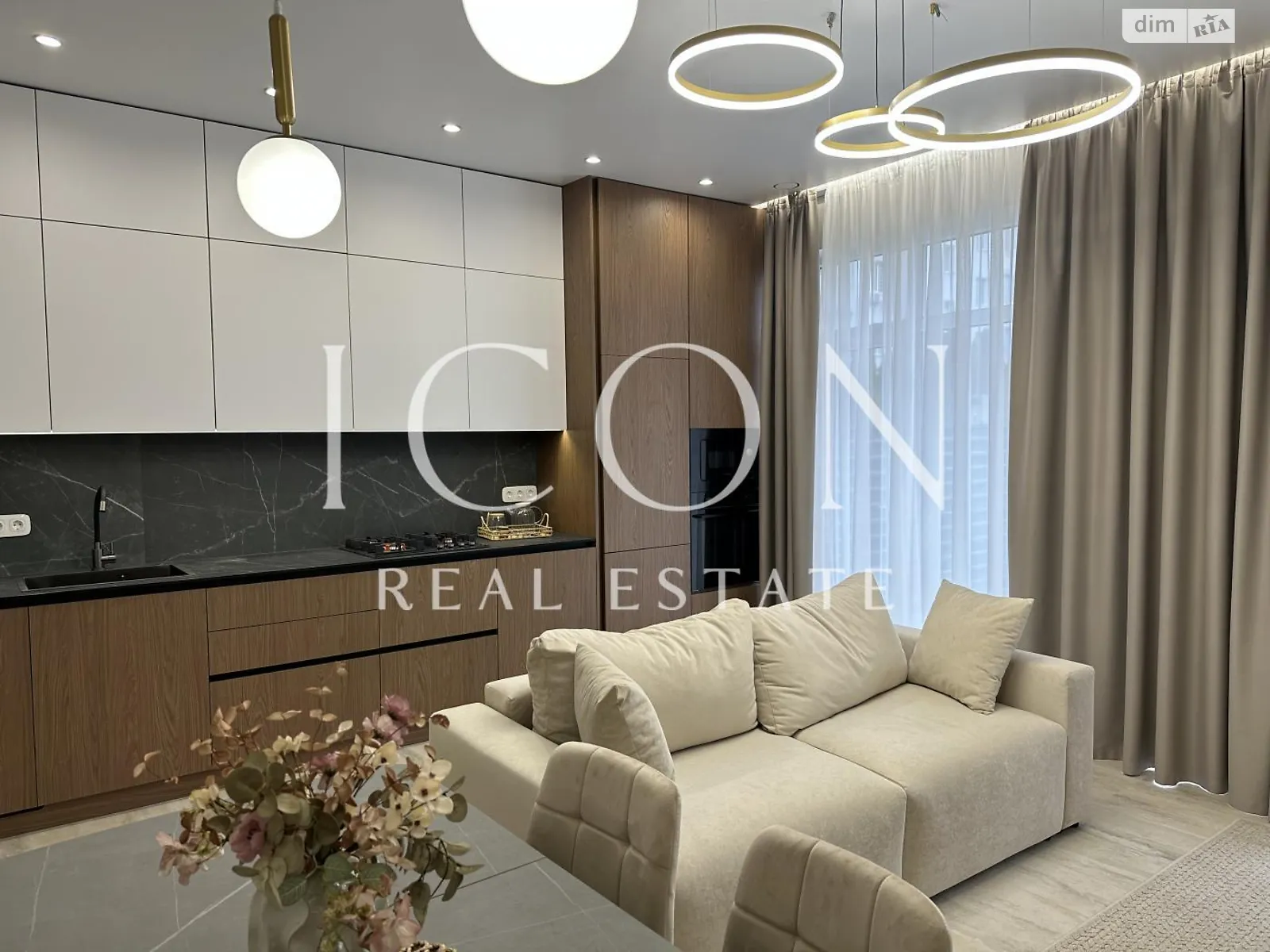 Продается дом на 2 этажа 118 кв. м с баней/сауной, цена: 180000 $ - фото 1