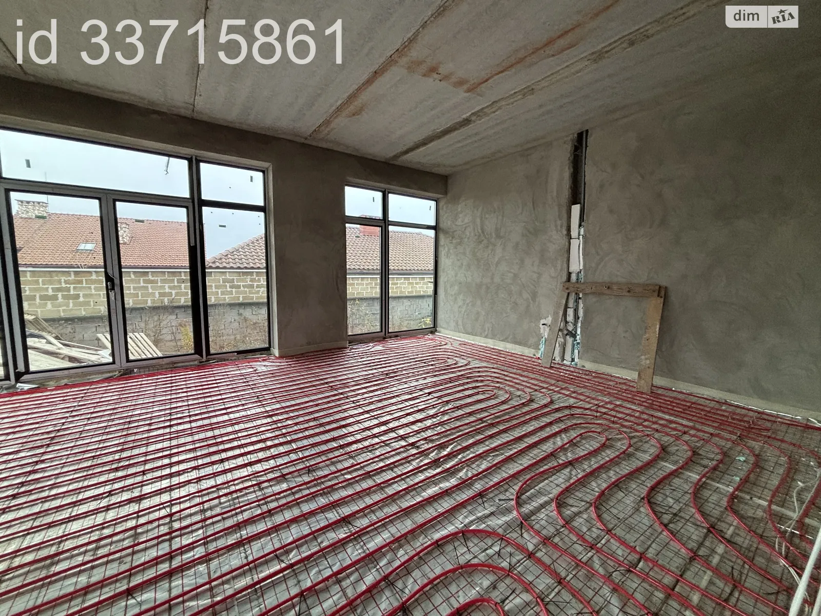 Продается дом на 2 этажа 254 кв. м с мебелью, цена: 295000 $ - фото 1