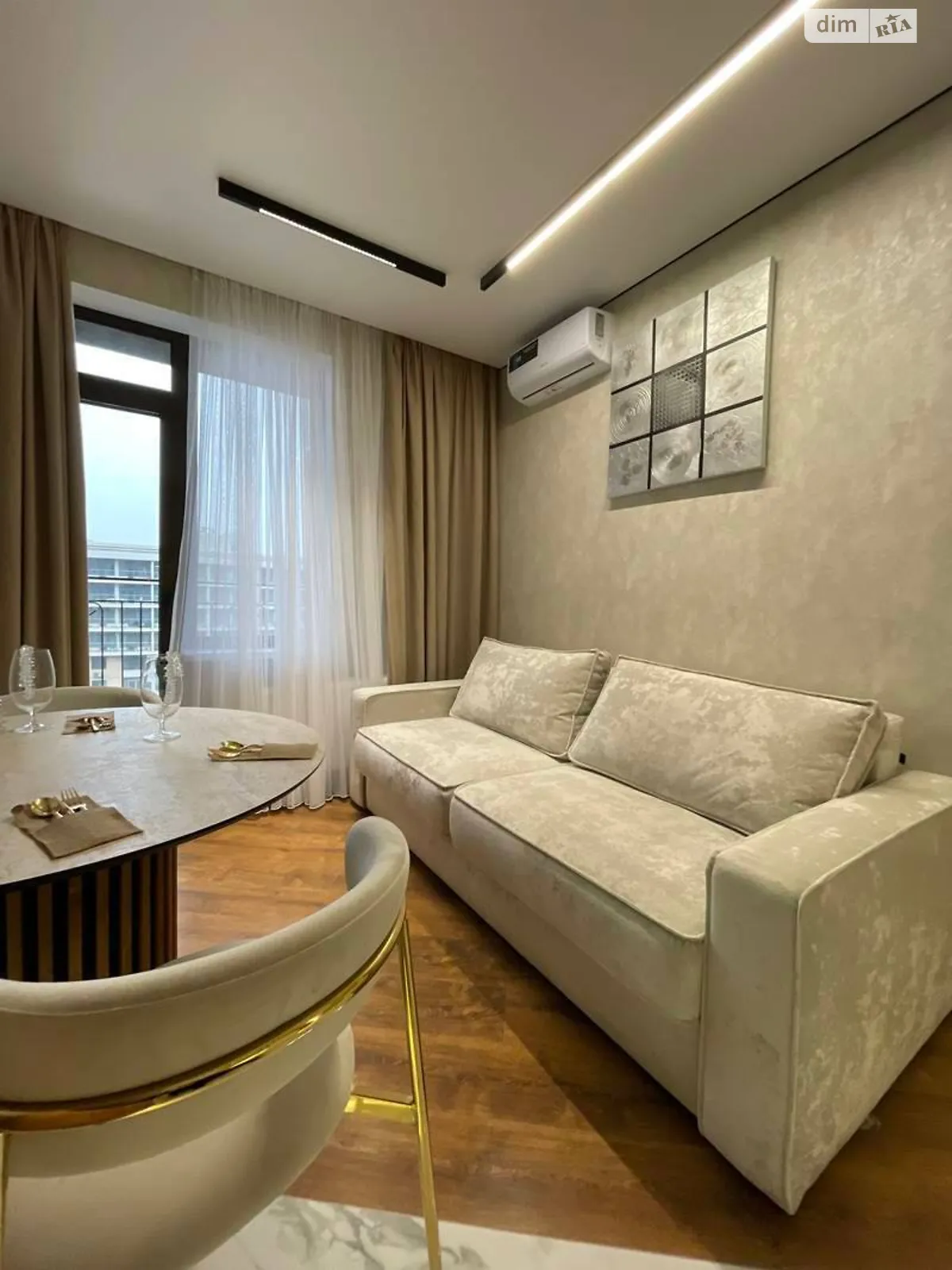 Продается 1-комнатная квартира 46 кв. м в Одессе, ул. Генуэзская, 1/1 - фото 1