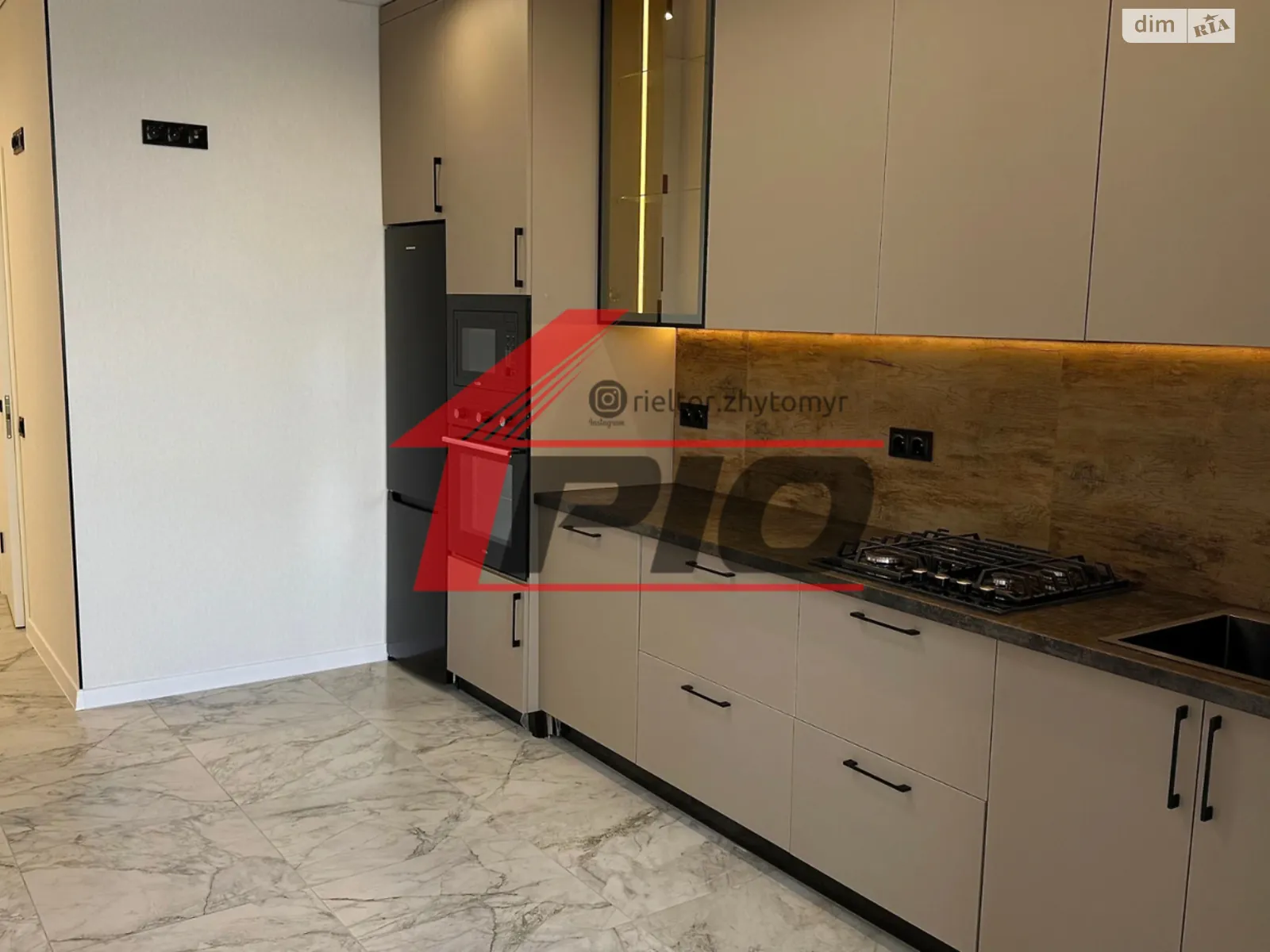 Продается 1-комнатная квартира 45 кв. м в Житомире, ул. Евгения Рыхлика, 13 - фото 1