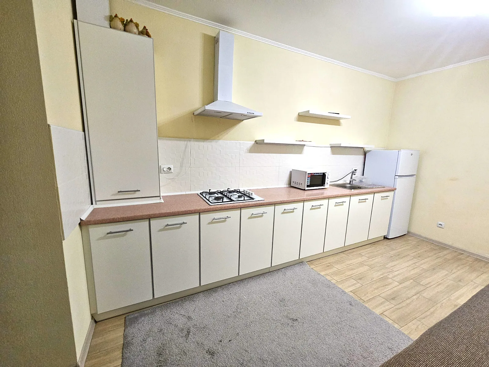 Сдается в аренду 1-комнатная квартира 45 кв. м в Виннице, просп. Коцюбинского, 43Б - фото 1