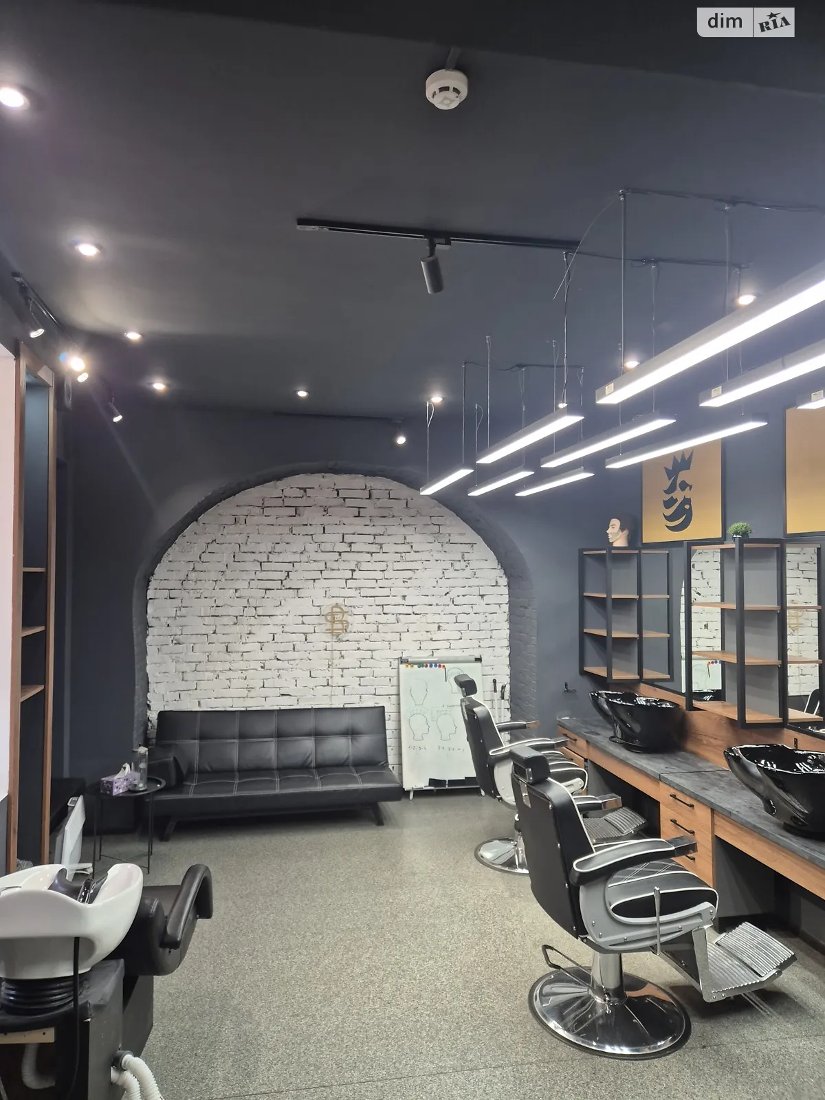 Сдается в аренду помещения свободного назначения 34 кв. м в 2-этажном здании, цена: 23000 грн - фото 1