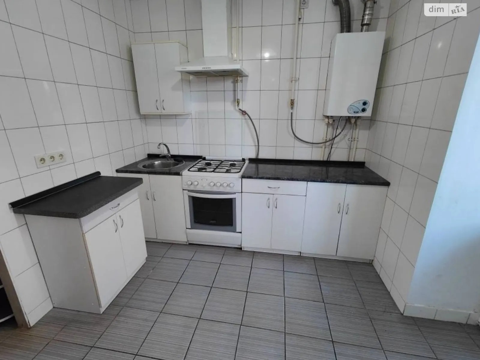 Продается 1-комнатная квартира 36.3 кв. м в Буче, ул. Бориса Гмыри, 8А - фото 1