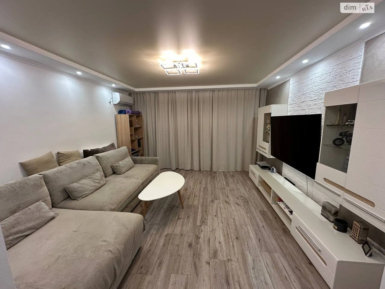 Сдается в аренду 3-комнатная квартира 67 кв. м в Днепре, ул. Большая Диивська, 4 корпус 5 - фото 1