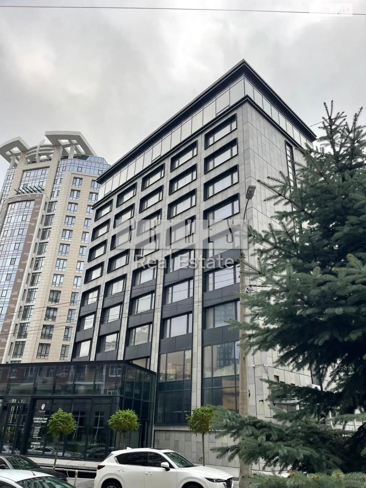 Сдается в аренду объект сферы услуг 500 кв. м в 10-этажном здании, цена: 10000 $ - фото 1