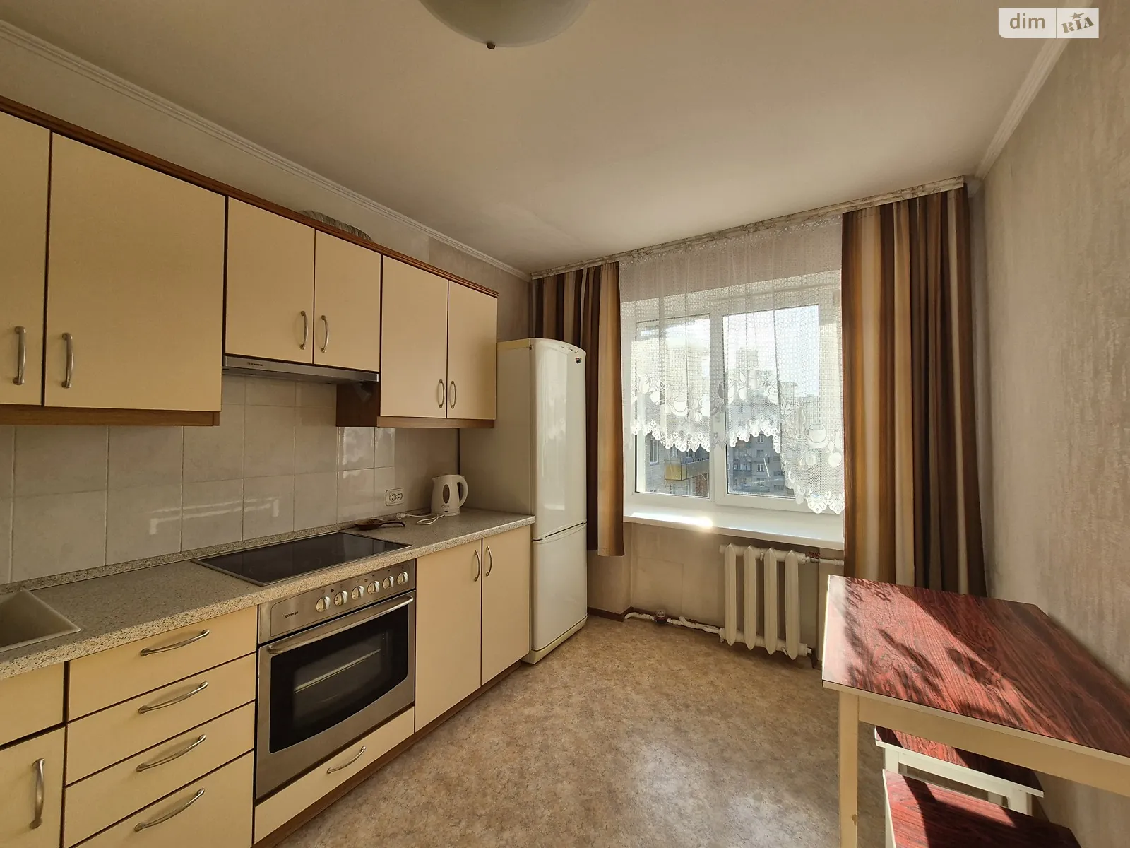 Сдается в аренду 1-комнатная квартира 45.2 кв. м в Киеве, ул. Братьев Зеровых, 14В - фото 1