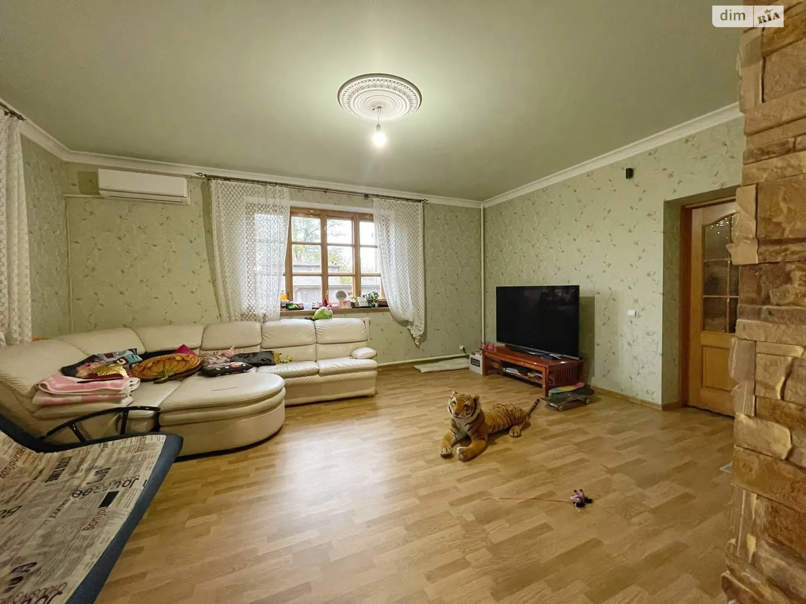 Продается дом на 2 этажа 200 кв. м с гаражом, цена: 80000 $ - фото 1