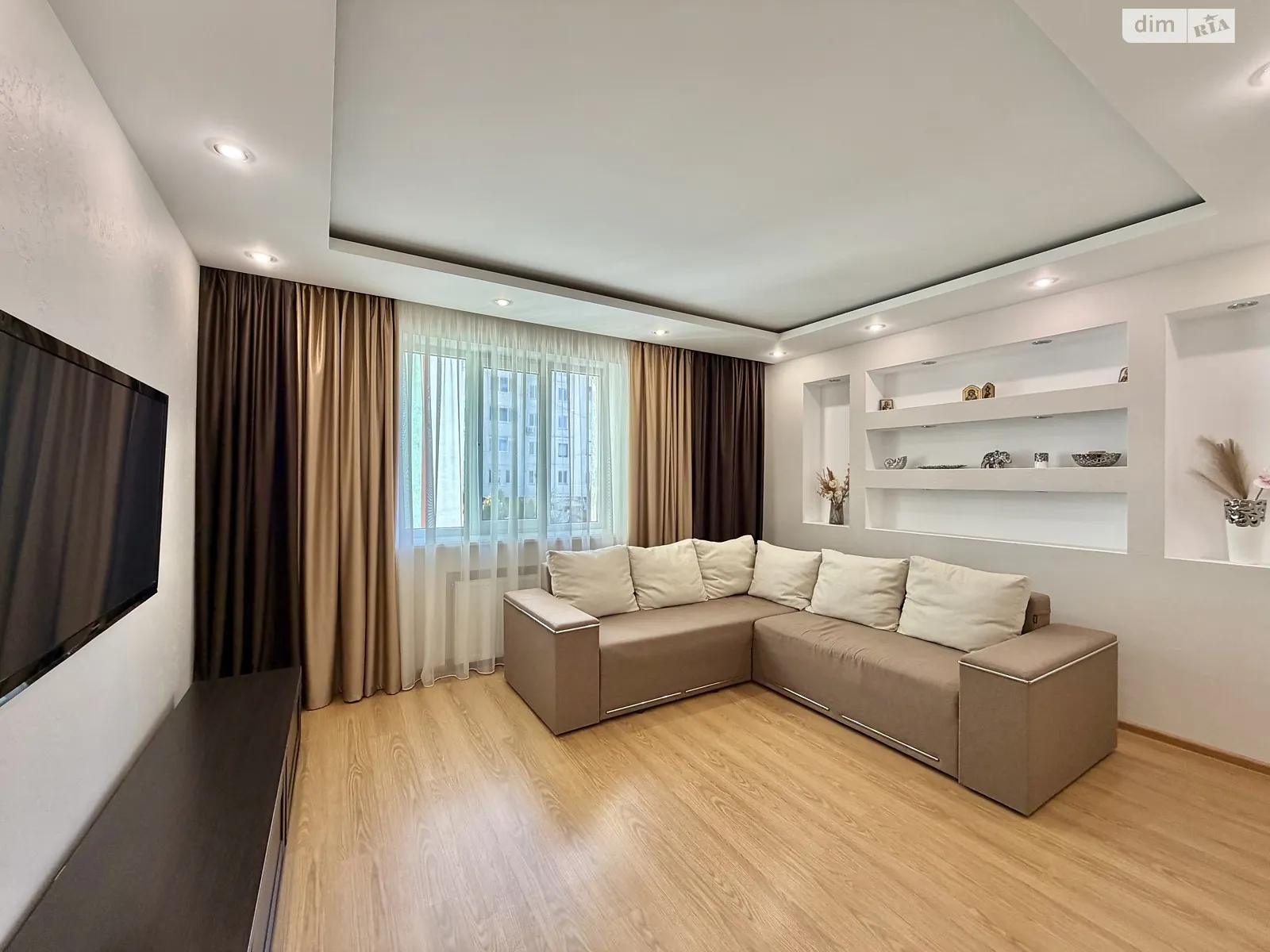 Сдается в аренду 2-комнатная квартира 75 кв. м в Черновцах, ул. Героев Майдана, 154 - фото 1