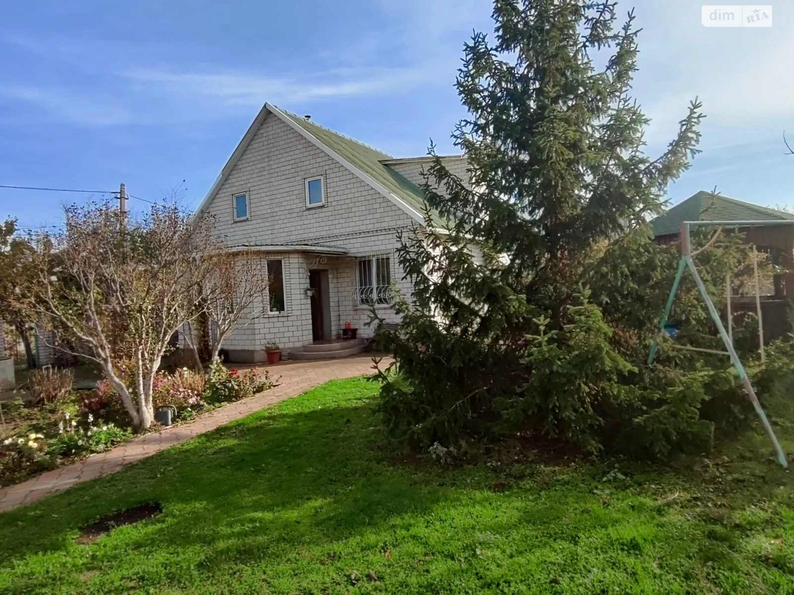 Продается дом на 2 этажа 168 кв. м с беседкой, цена: 149500 $ - фото 1