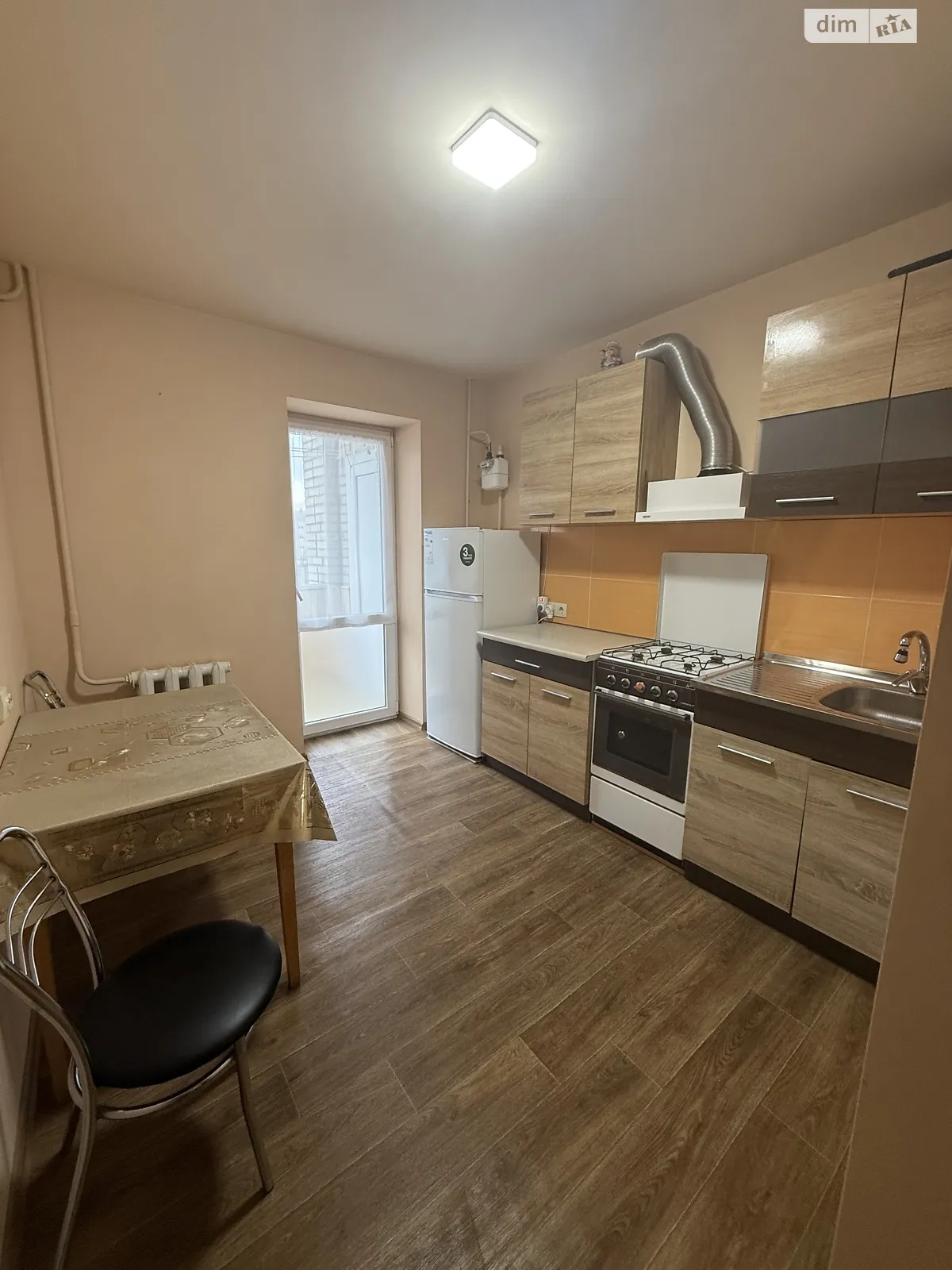 Сдается в аренду 1-комнатная квартира 37 кв. м в Львове, просп. Красной Калины - фото 1