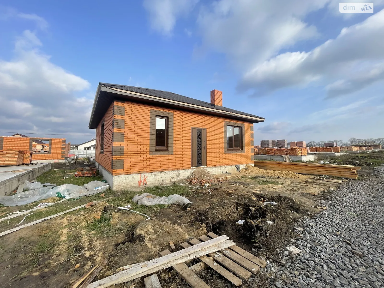 Продается одноэтажный дом 75 кв. м с камином, цена: 68000 $ - фото 1