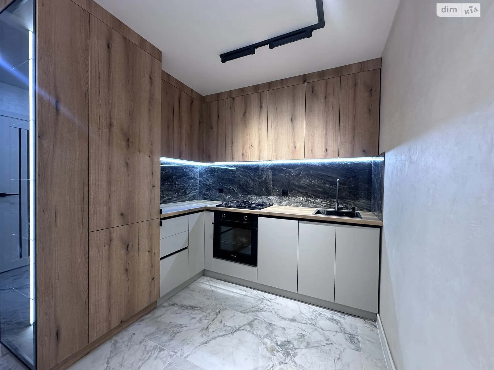 2-комнатная квартира 56 кв. м в Тернополе, просп. Злуки, 5А - фото 1