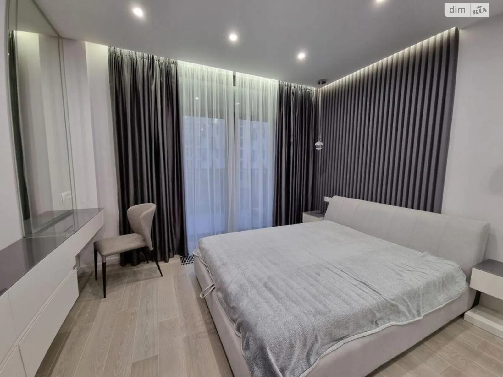 Продается 2-комнатная квартира 72.8 кв. м в Киеве, ул. Набережно-Рыбальская дорога, 3 - фото 1