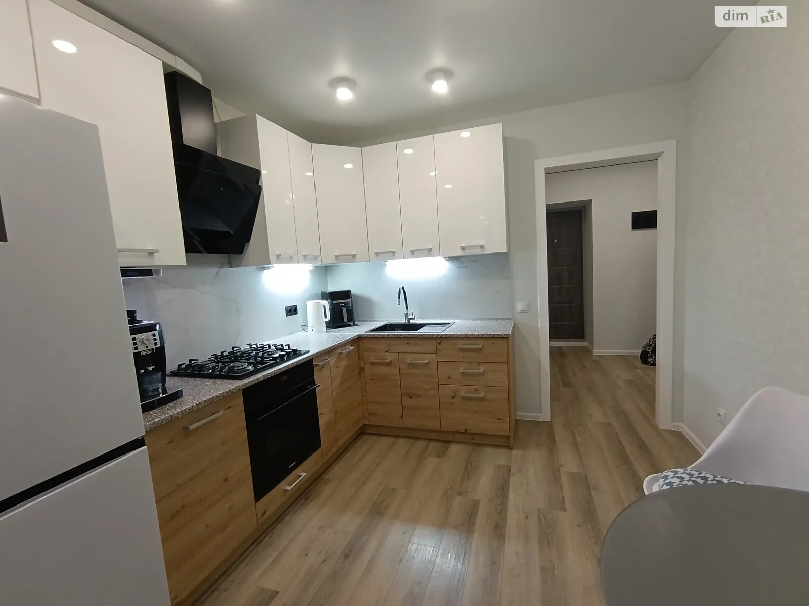 1-комнатная квартира 45 кв. м в Тернополе, ул. Довженко Александра - фото 1