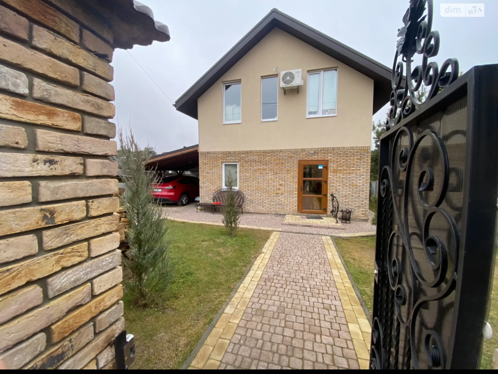 Продается дом на 2 этажа 110 кв. м с баней/сауной, цена: 161000 $ - фото 1