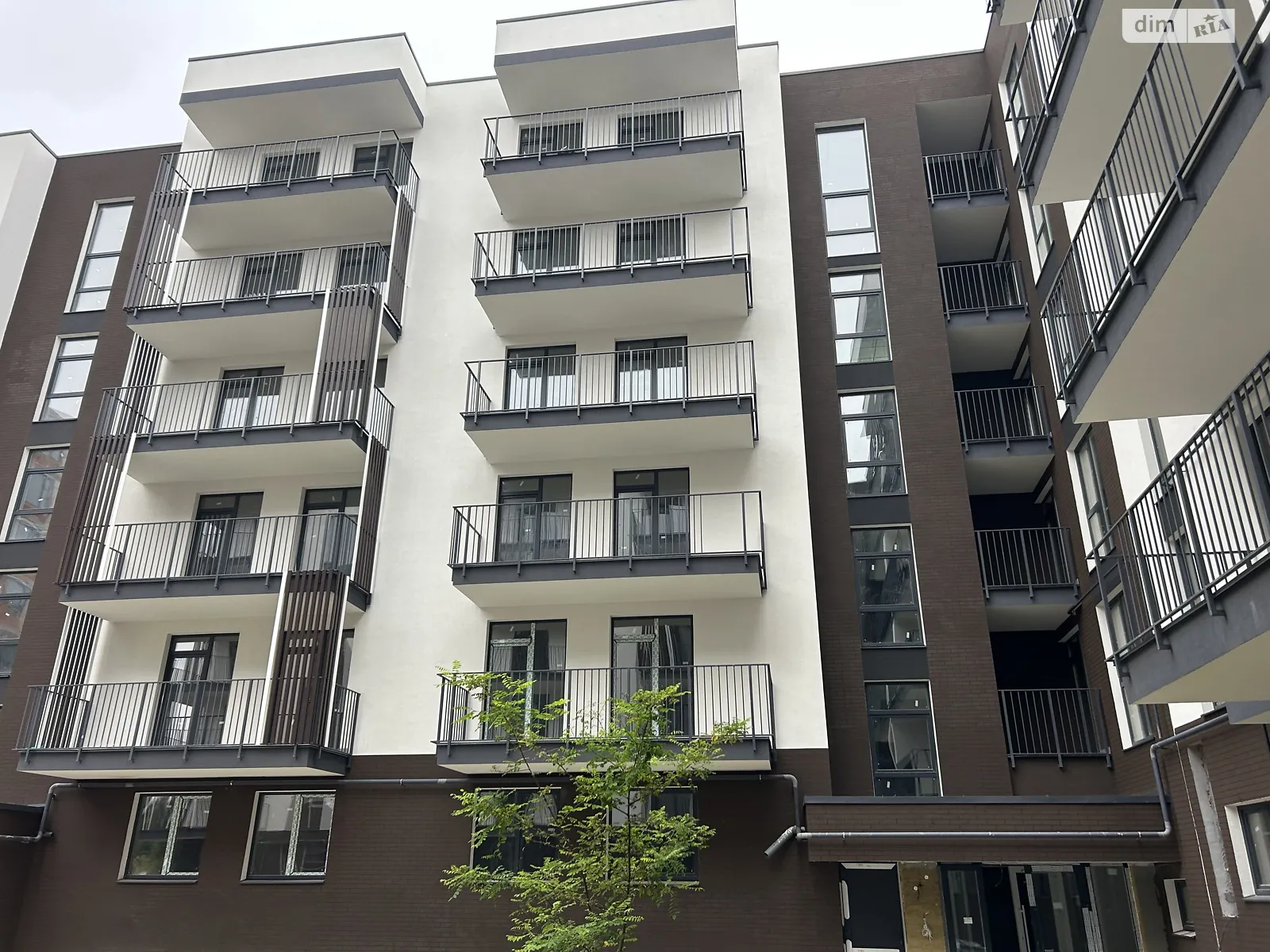 Продается 2-комнатная квартира 80 кв. м в Львове, ул. Львовская боковая, 1 - фото 1