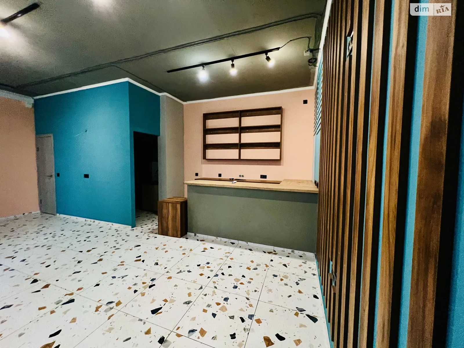 Продается офис 35 кв. м в бизнес-центре, цена: 54000 $ - фото 1