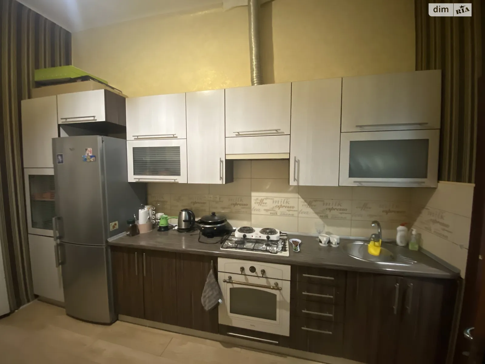 Сдается в аренду 1-комнатная квартира 40 кв. м в Львове, ул. Донецкая - фото 1