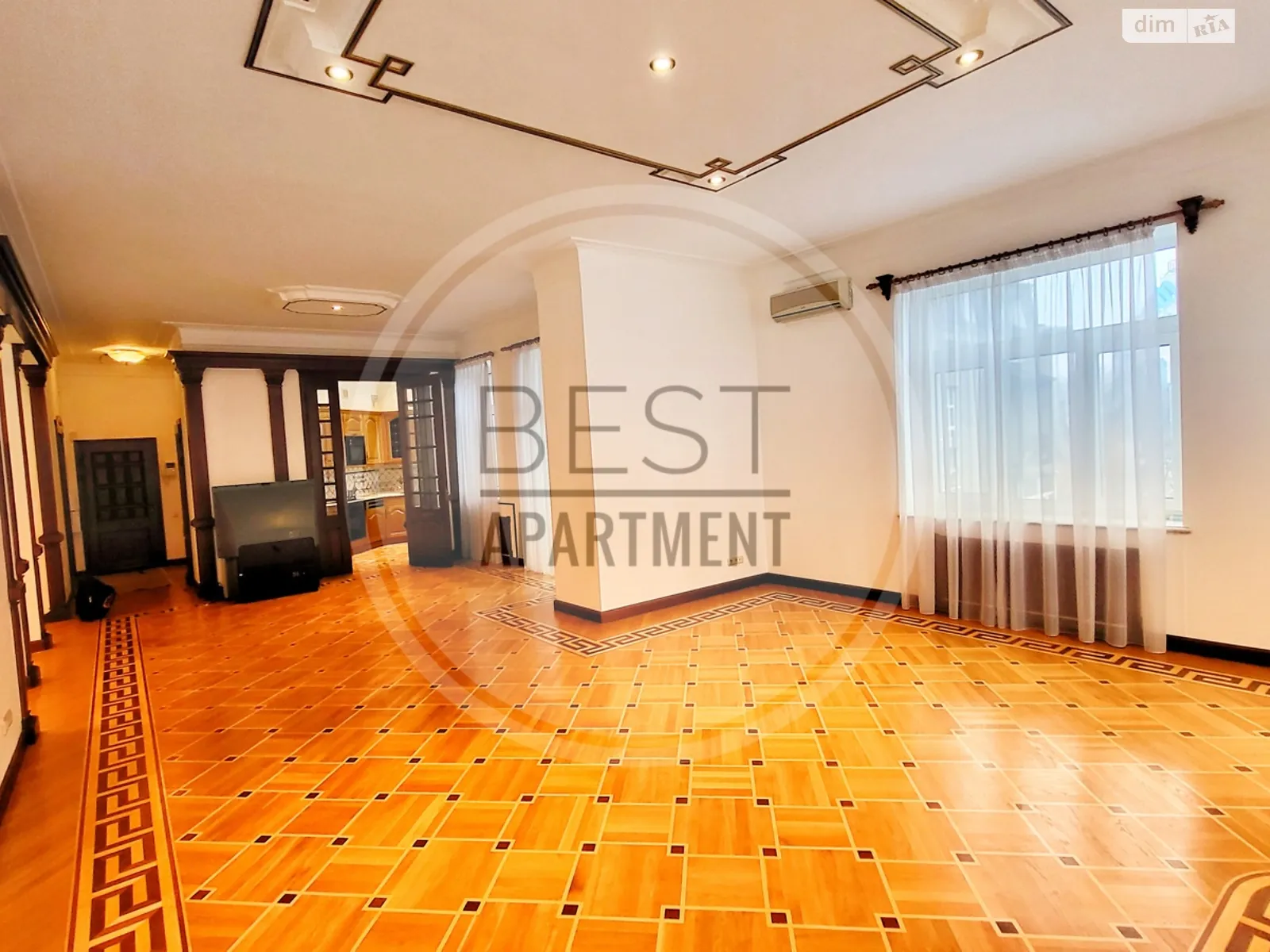 Продається 3-кімнатна квартира 149.3 кв. м у Києві, вул. Круглоуніверситетська, 18/2 - фото 1