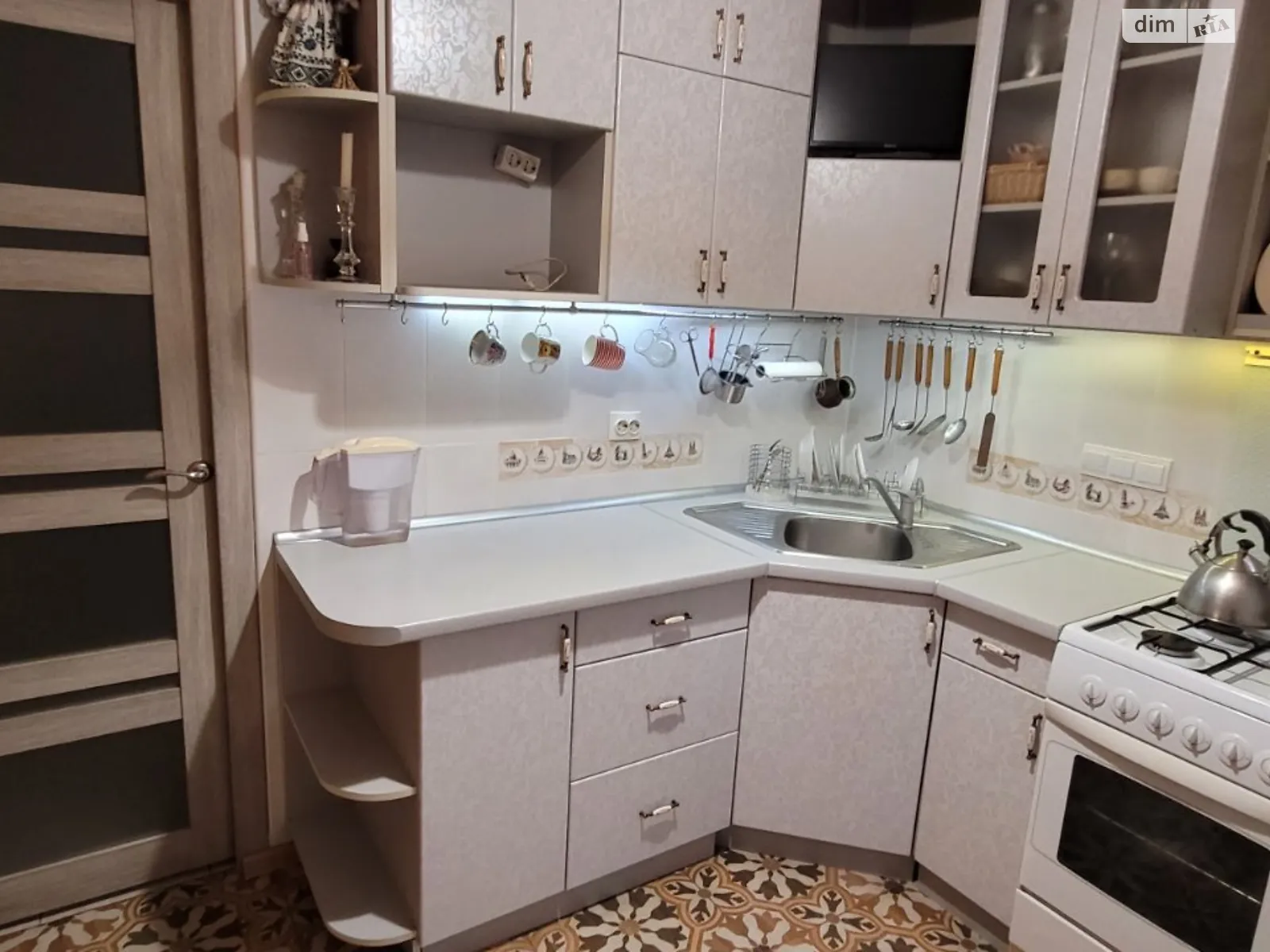 Сдается в аренду 3-комнатная квартира 65 кв. м в, цена: 14000 грн - фото 1