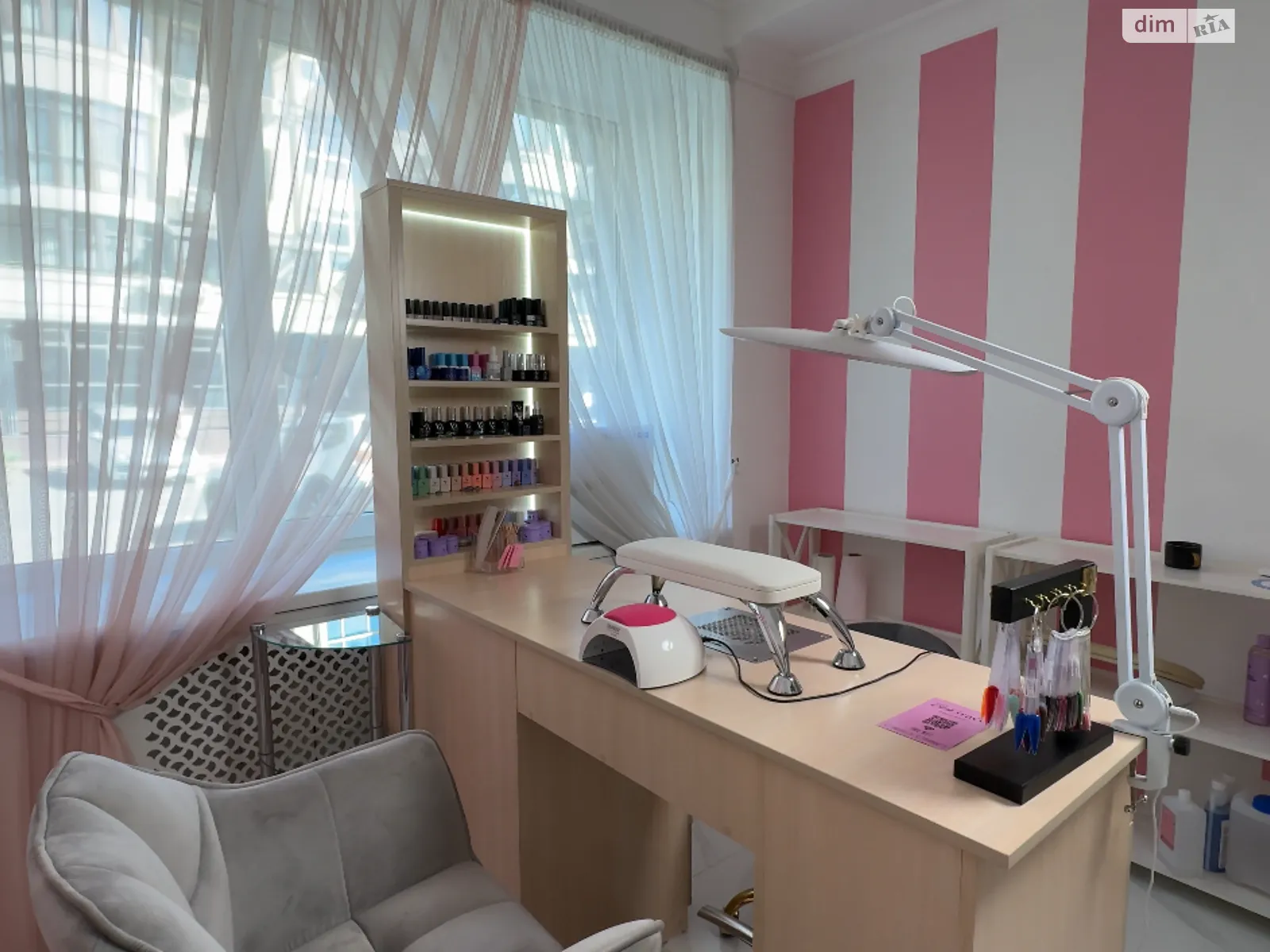 Продается объект сферы услуг 188 кв. м в 12-этажном здании, цена: 47000 $ - фото 1