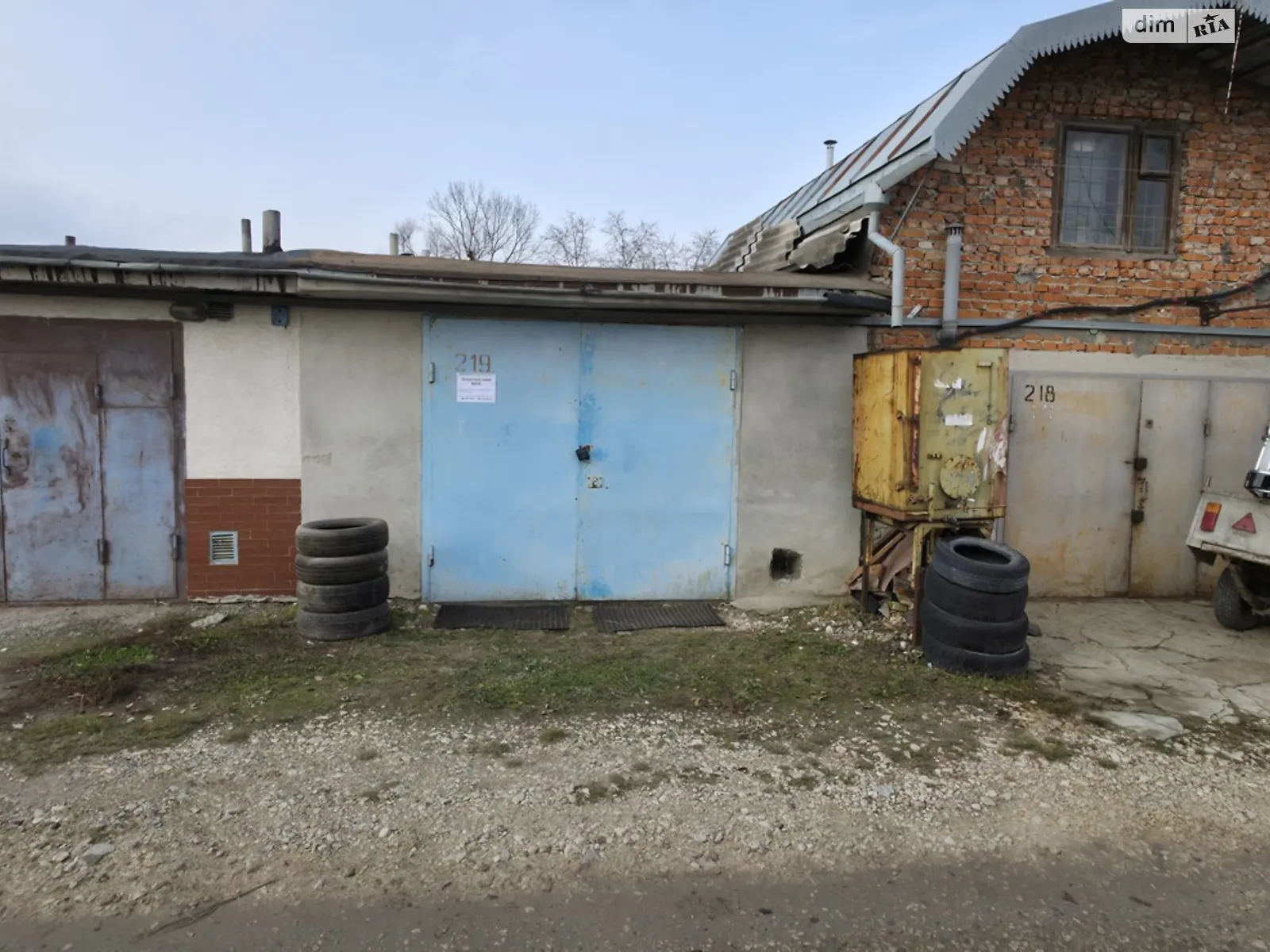 Продается место в гаражном кооперативе под легковое авто на 47.4 кв. м, цена: 9000 $ - фото 1