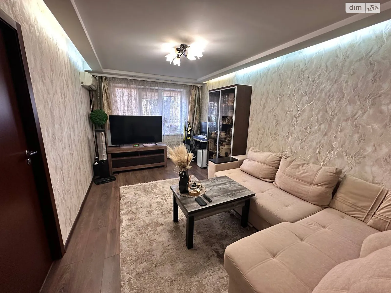 Продается 2-комнатная квартира 40.6 кв. м в Днепре, ул. Осенняя, 3 - фото 1