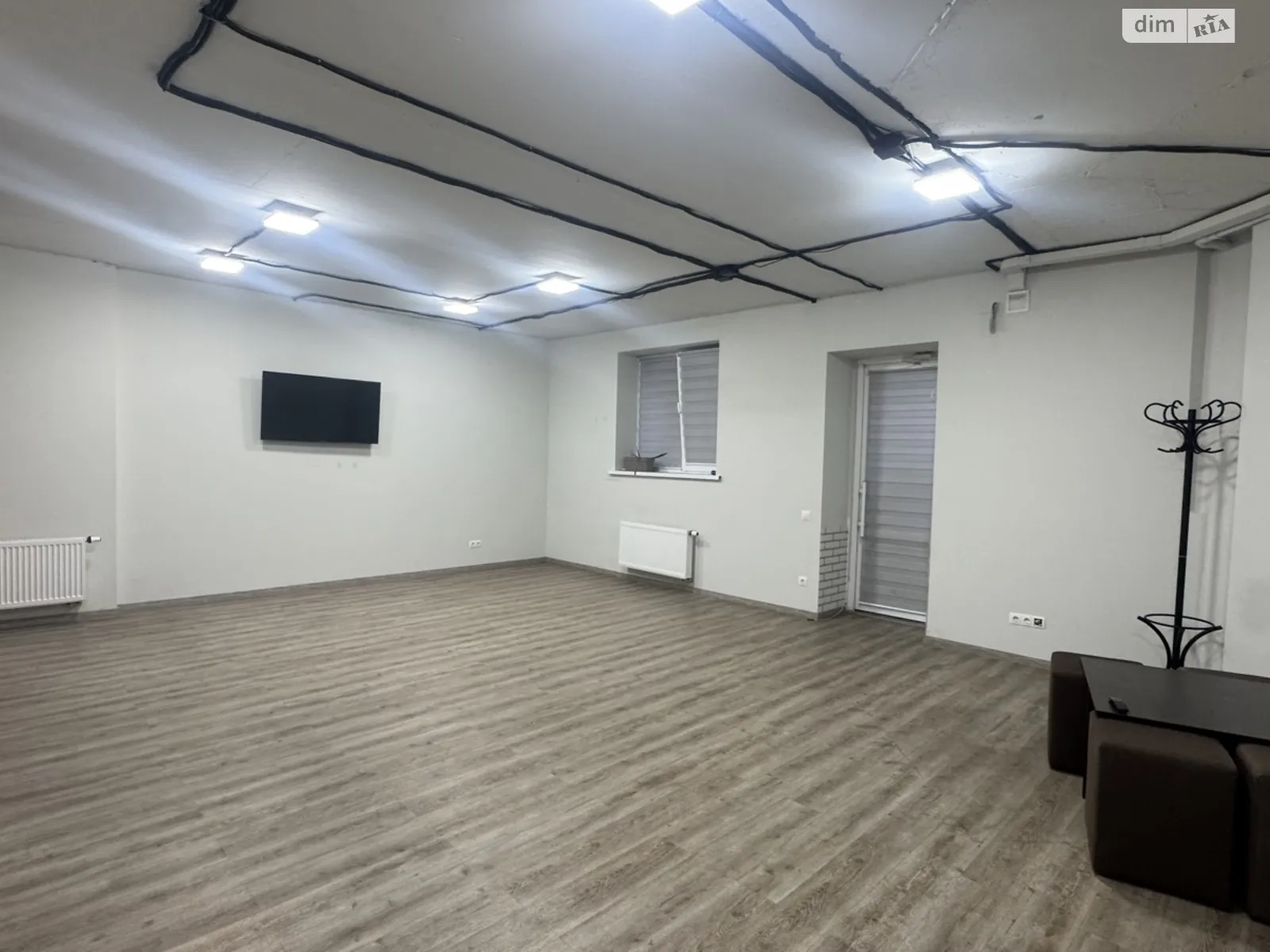 Продається приміщення вільного призначення 56 кв. м в 10-поверховій будівлі, цена: 62990 $ - фото 1