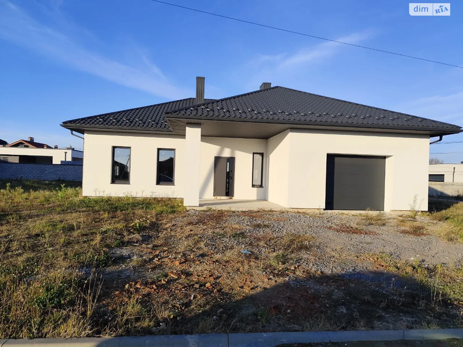 Продается одноэтажный дом 170 кв. м с подвалом, цена: 175000 $ - фото 1