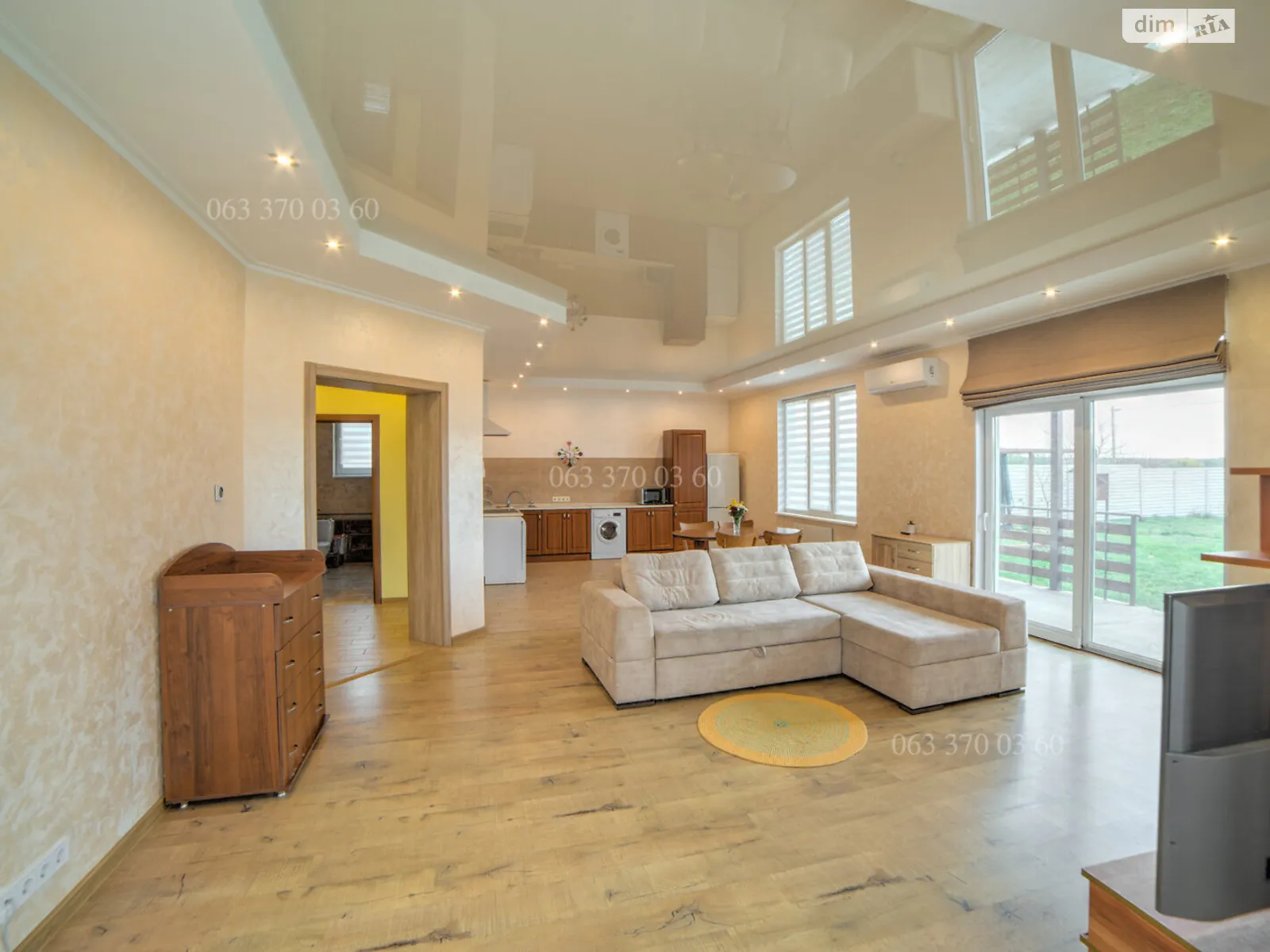 Продается дом на 2 этажа 188.3 кв. м с камином, цена: 230000 $ - фото 1