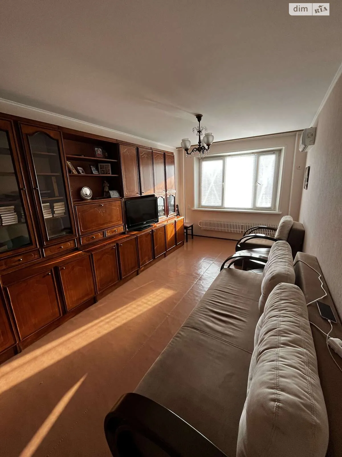 Продается 3-комнатная квартира 66.9 кв. м в Южноукраинске, ул. Молодежная, 5 - фото 1