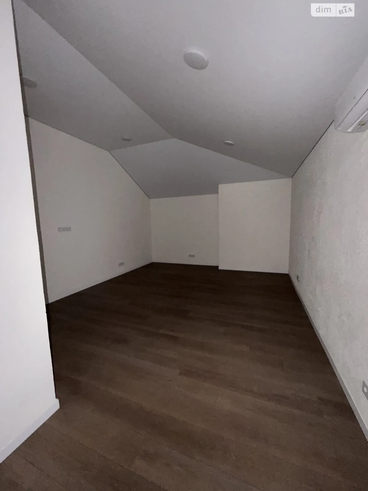 Сдается в аренду офис 50 кв. м в бизнес-центре, цена: 30000 грн - фото 1