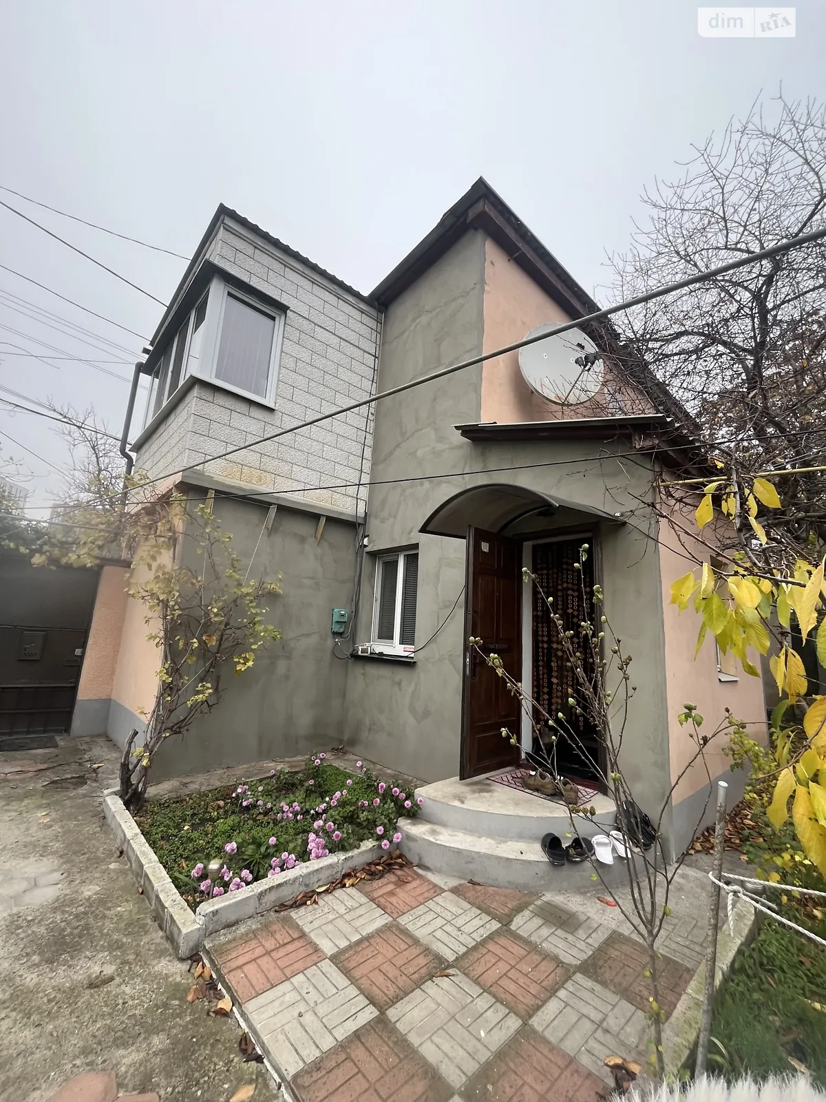 Продается дом на 2 этажа 68.9 кв. м с камином, цена: 50000 $ - фото 1