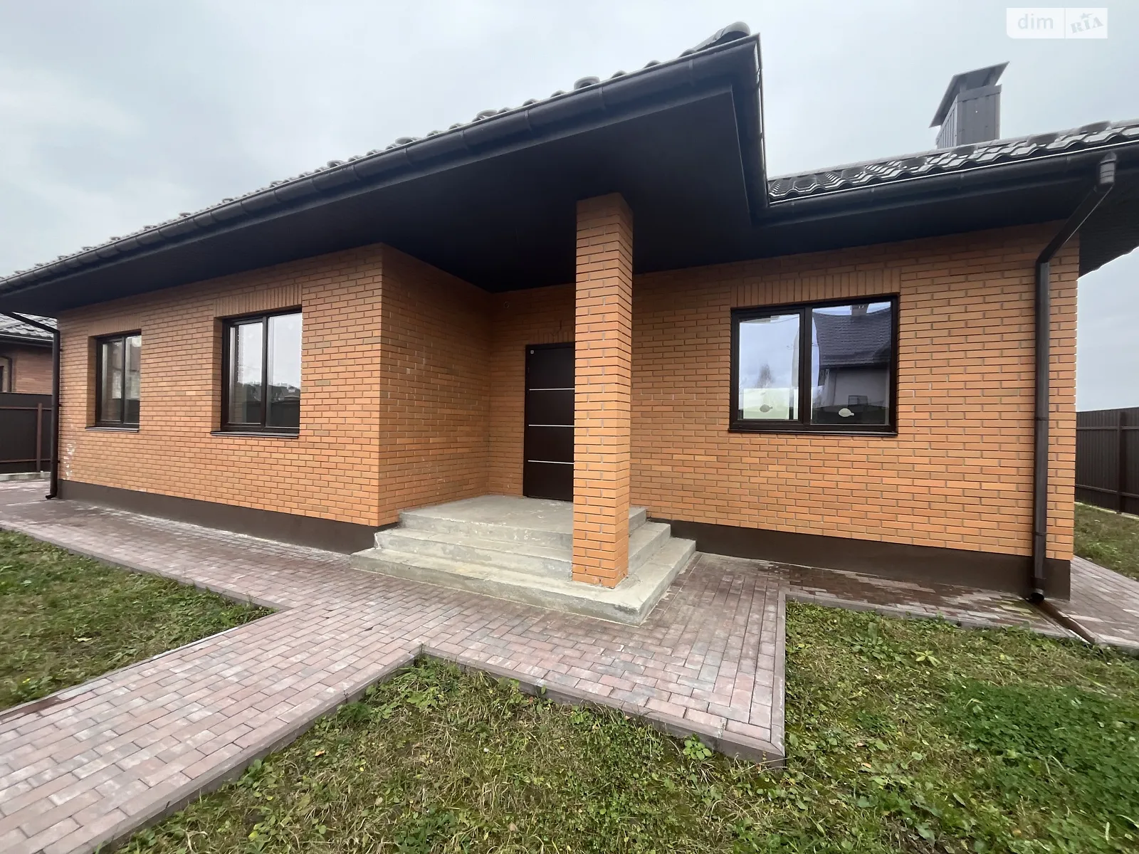 Продается одноэтажный дом 127 кв. м с мансардой, цена: 138000 $ - фото 1