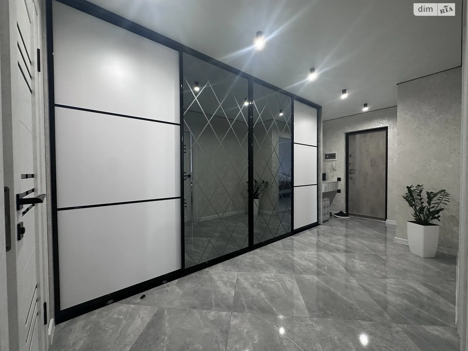 Продается 2-комнатная квартира 65 кв. м в Винницких Хуторах, Немировское шосе, 94 ж - фото 1