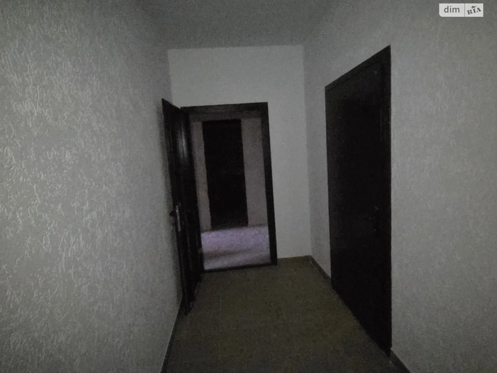 Продается 1-комнатная квартира 40 кв. м в Виннице, 4-й пер. Леонида Каденюка(Комарова), 1 - фото 1