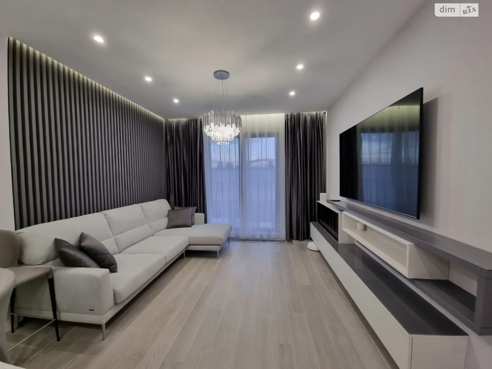 Продается 3-комнатная квартира 73 кв. м в Киеве, ул. Набережно-Рыбальская дорога, 3 - фото 1