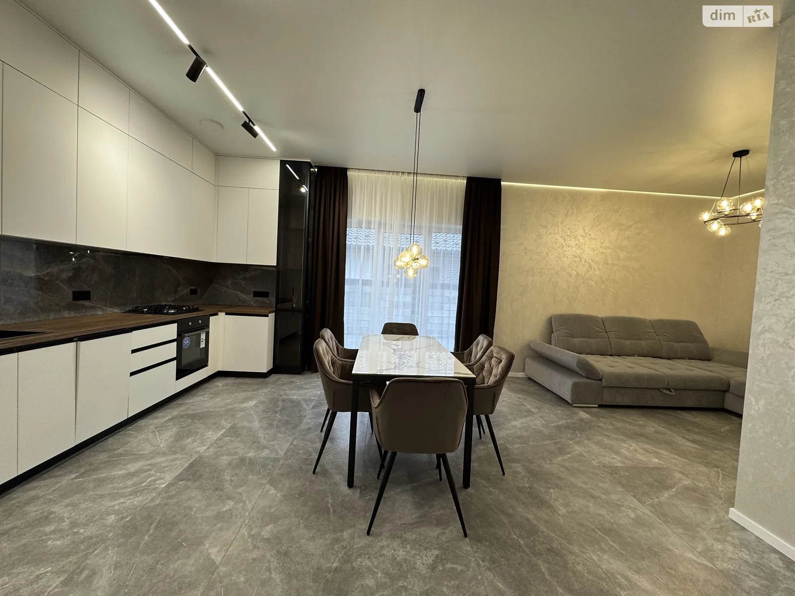 Продается одноэтажный дом 98 кв. м с гаражом, цена: 165000 $ - фото 1