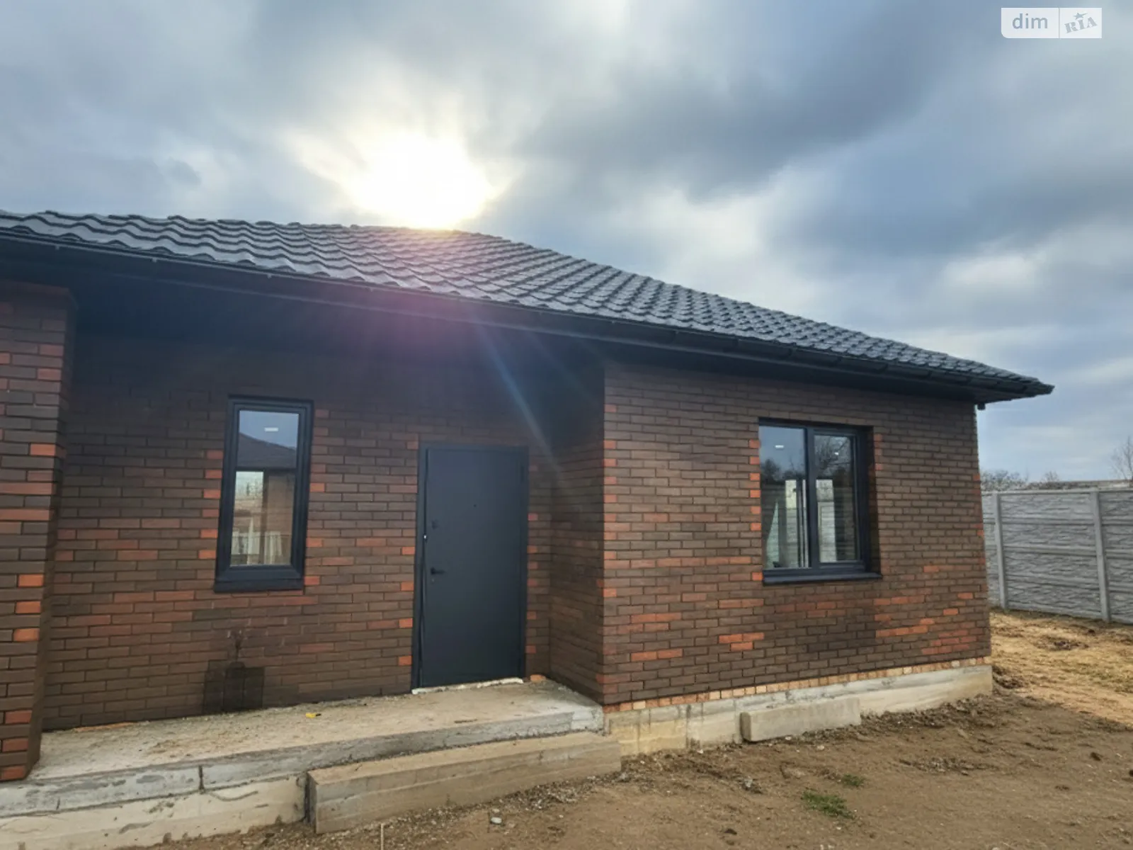 Продается одноэтажный дом 80 кв. м с верандой, цена: 75000 $ - фото 1