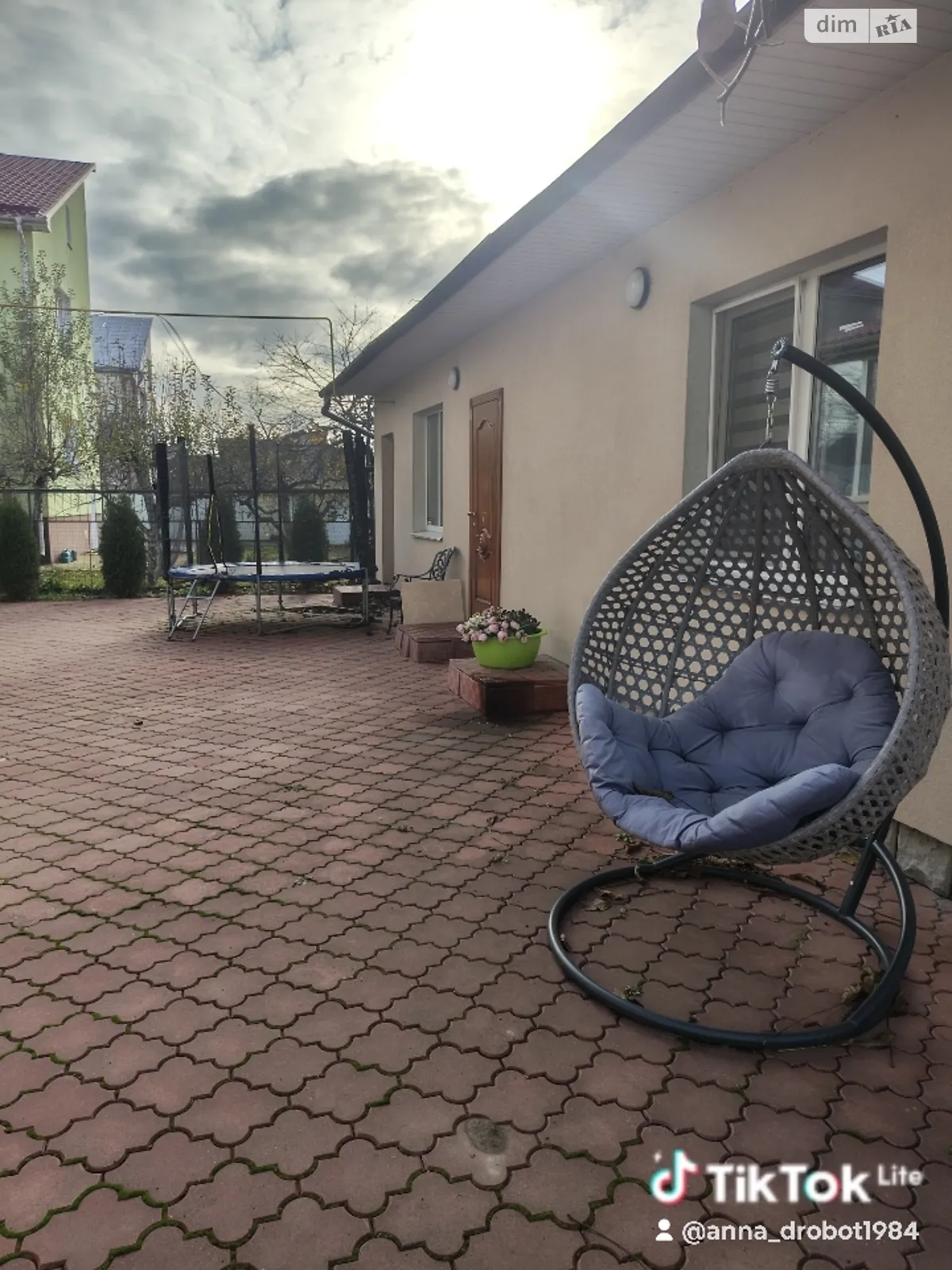 Продается дом на 3 этажа 310.4 кв. м с мебелью, цена: 195000 $ - фото 1