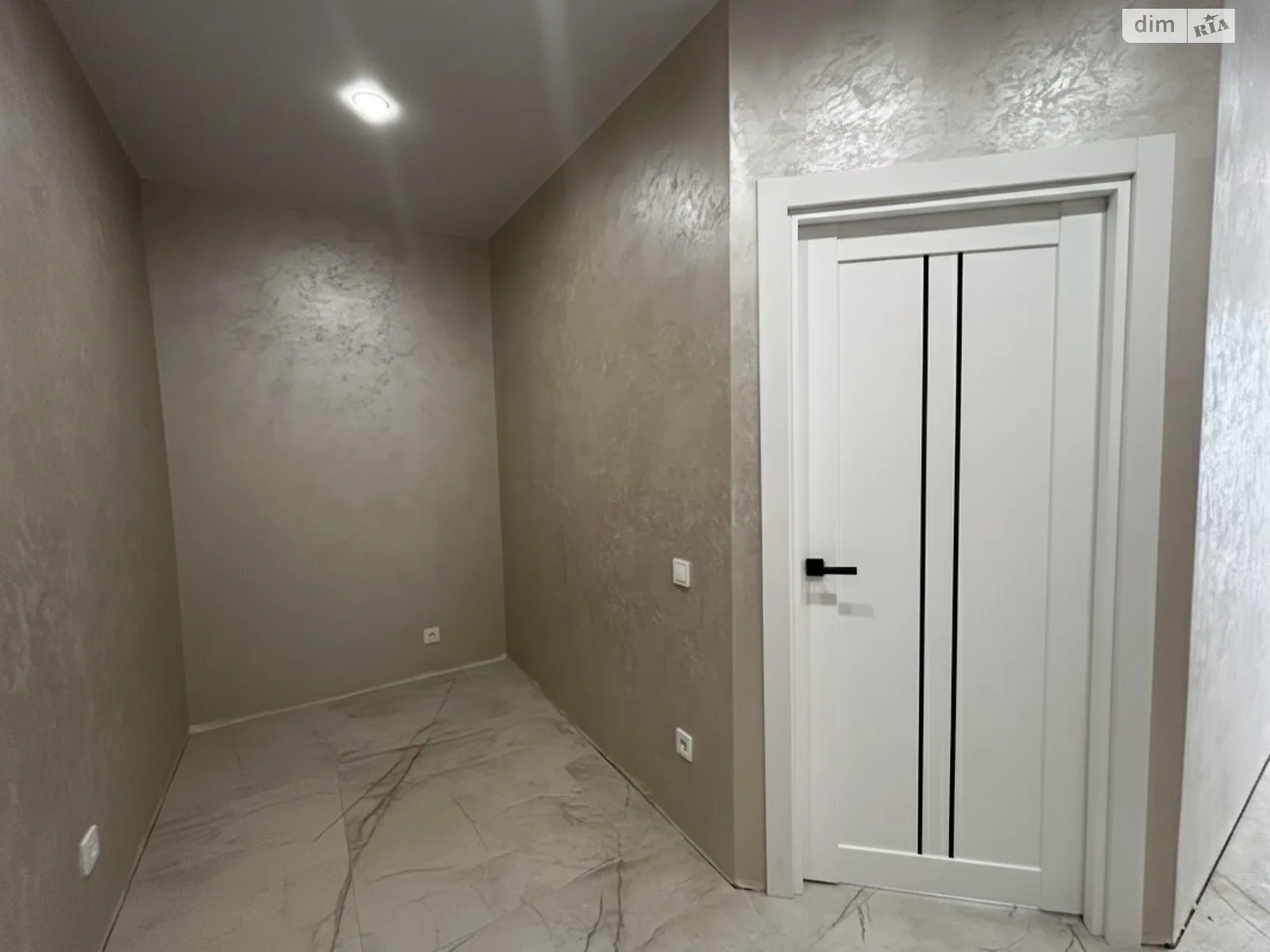 Продается 1-комнатная квартира 47.9 кв. м в Ивано-Франковске, цена: 67000 $ - фото 1