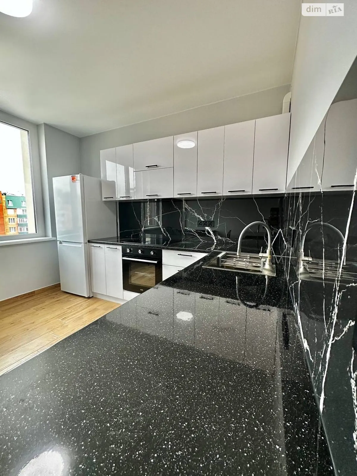 Сдается в аренду 2-комнатная квартира 75 кв. м в Черновцах, ул. Владимира Великого(Герцена), 2В - фото 1