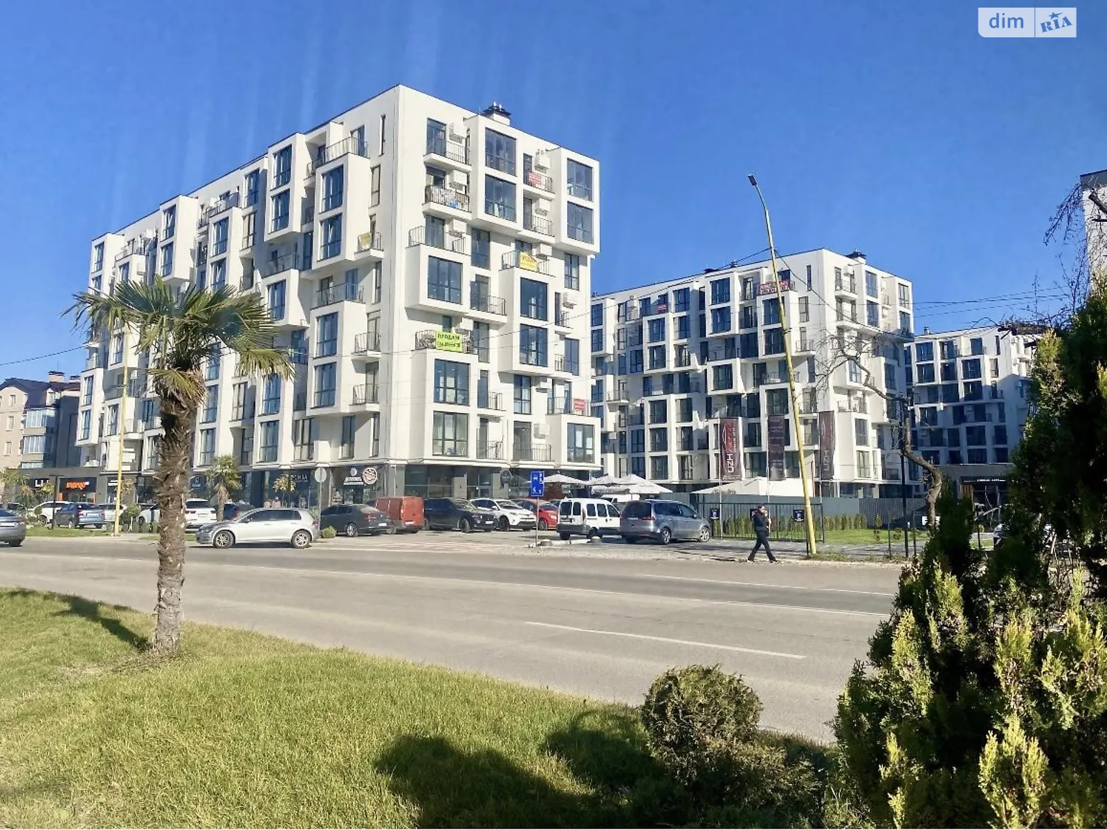 Продается 1-комнатная квартира 39 кв. м в Ужгороде, ул. Капушанская(Победы) - фото 1