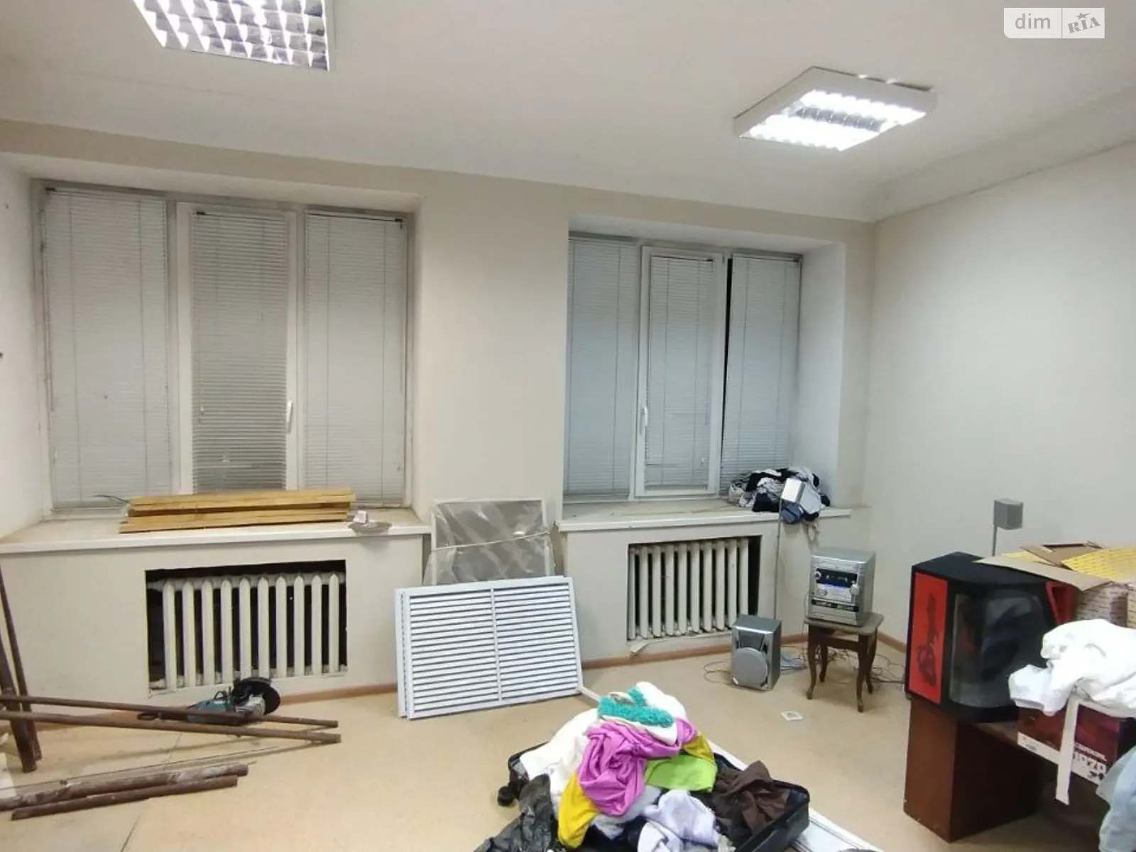 Здається в оренду офіс 46.5 кв. м в бізнес-центрі, цена: 7000 грн - фото 1