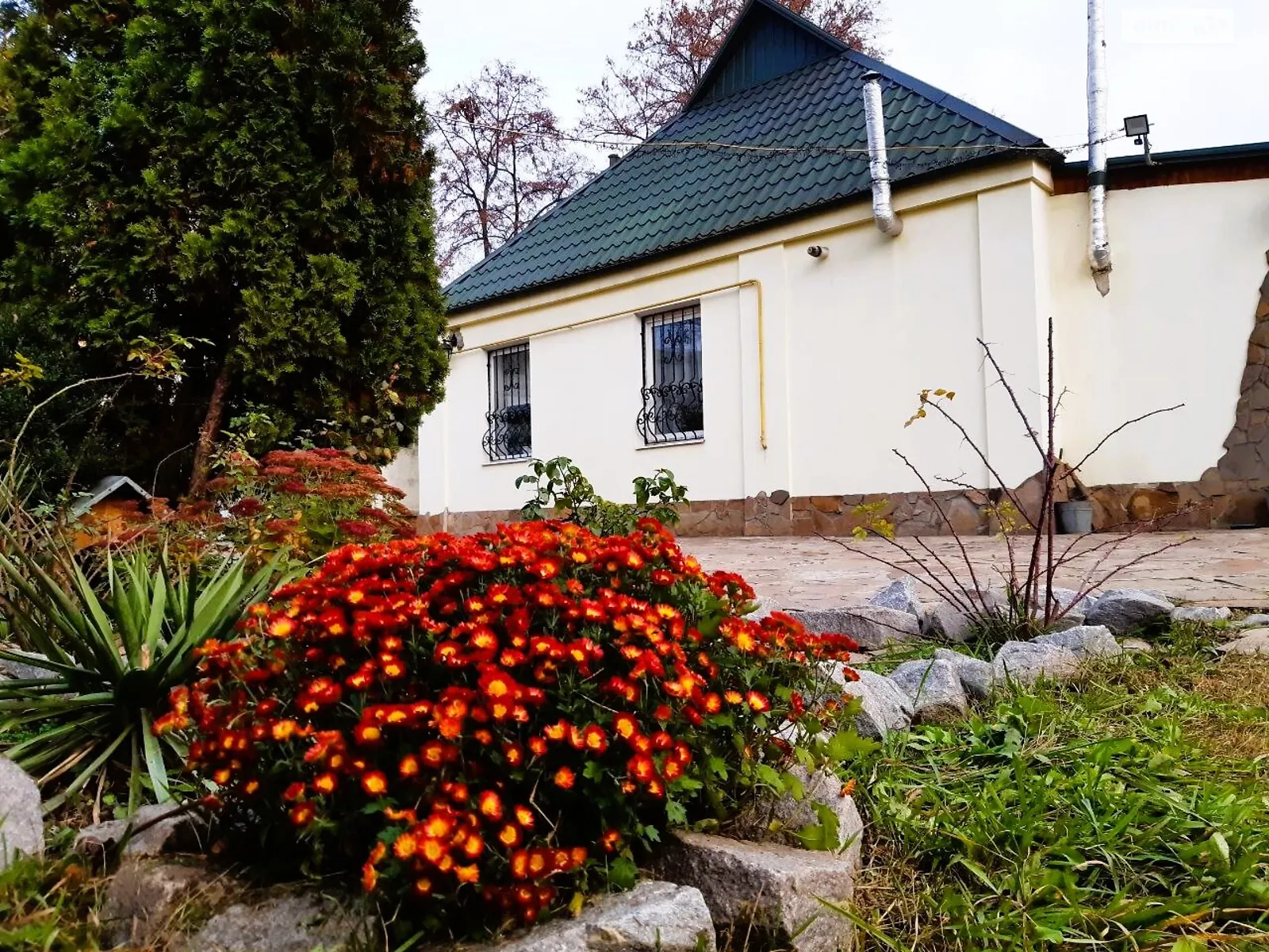 Продается одноэтажный дом 60 кв. м с подвалом, цена: 90000 $ - фото 1